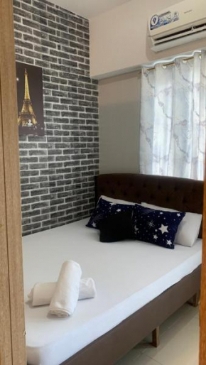 Cozy 1 bedroom with Balcony